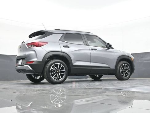 New 2026 Chevrolet TrailBlazer LT w/ Convenience Package FWD image 47