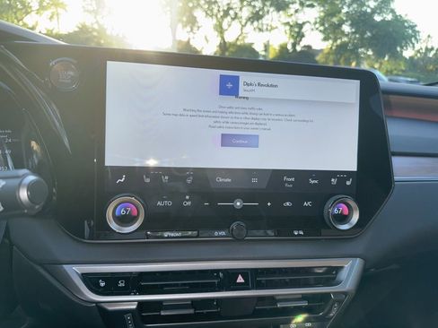 Used 2025 Lexus RX 350 Premium Plus w/ Convenience Package image 12