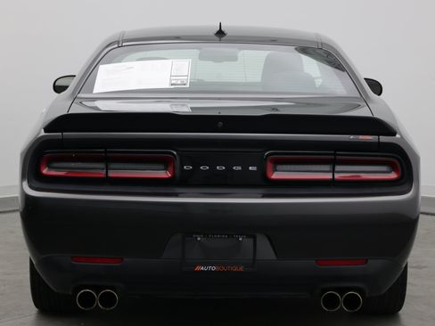 Used 2018 Dodge Challenger SXT w/ Blacktop Package RWD image 7