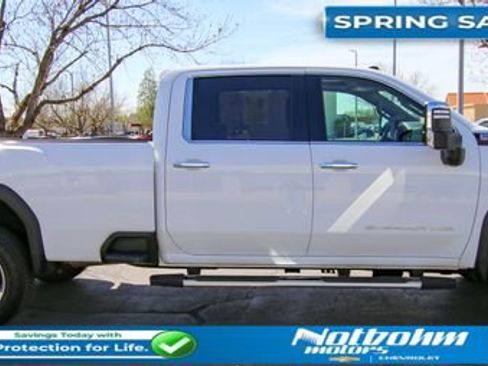 Used 2025 GMC Sierra 3500 SLT w/ SLT Premium Package AWD/4WD image 8