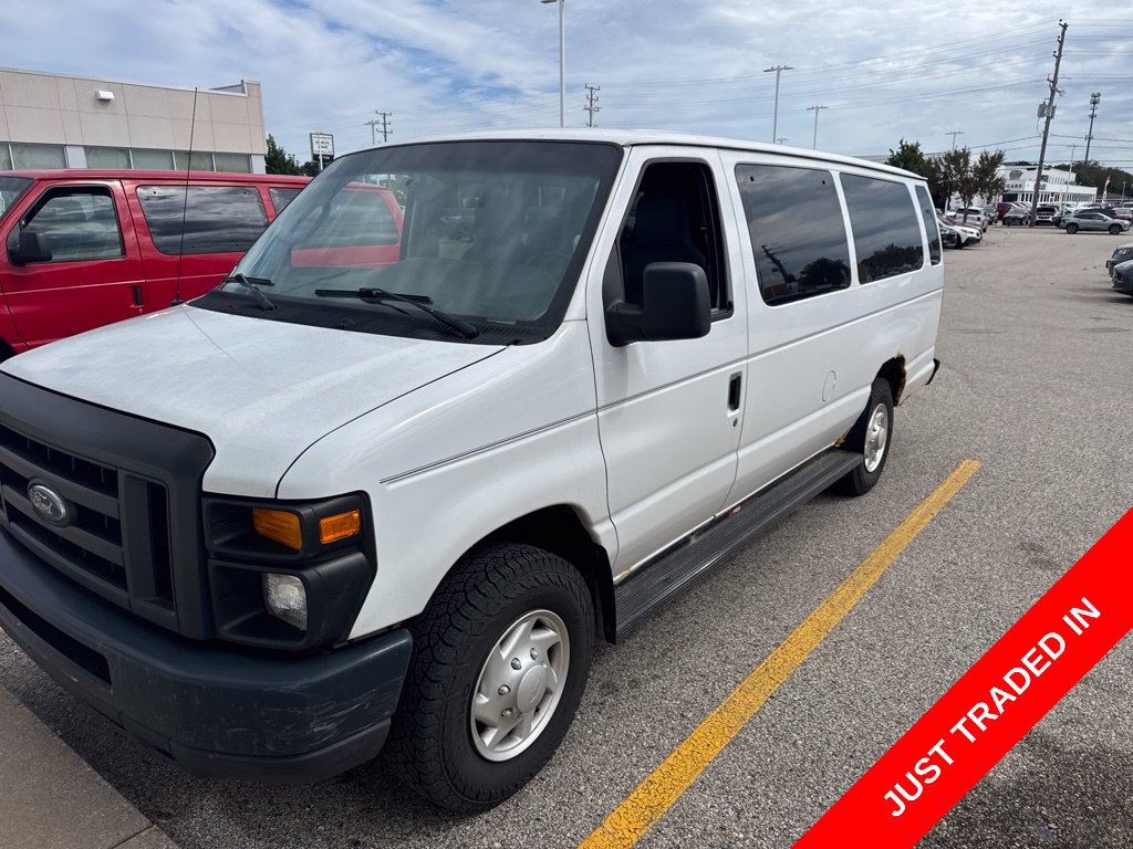 Used 2009 Ford E-350 and Econoline 350 XLT RWD image 1