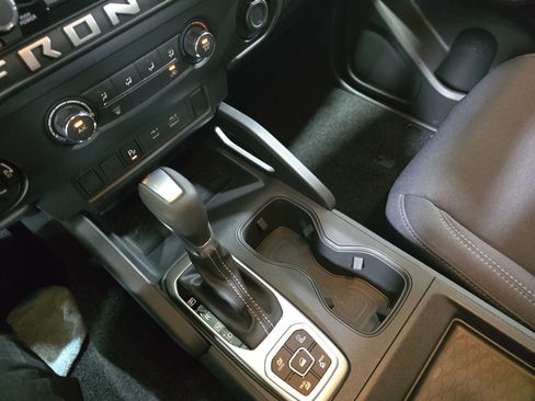 New 2026 Nissan Frontier SV w/ Tow Package image 25