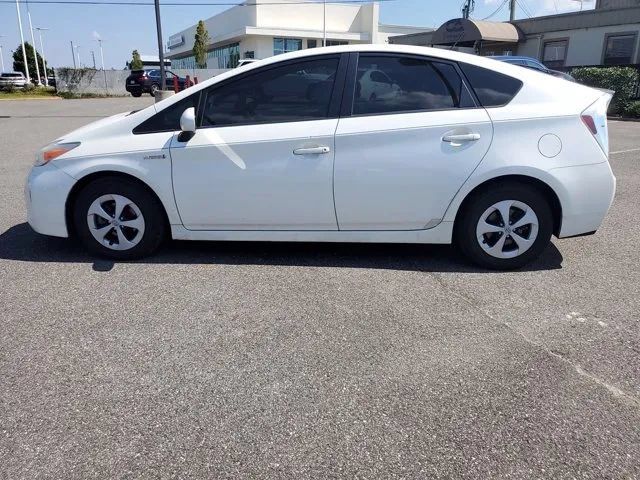 Used 2013 Toyota Prius Two FWD image 4