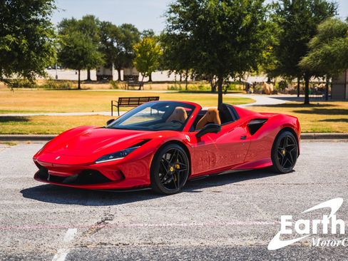Used 2021 Ferrari F8 Tributo RWD image 1