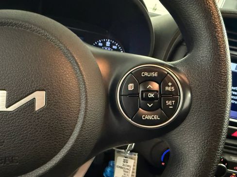 Used 2022 Kia Soul LX w/ Technology Package FWD image 32