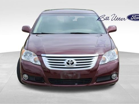Used 2008 Toyota Avalon Limited image 2