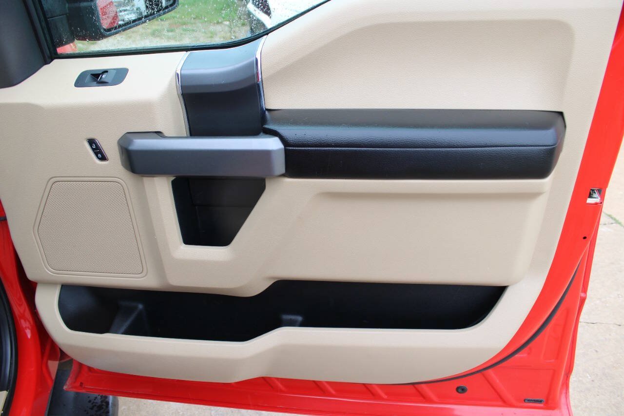 Used 2015 Ford F150 XLT w/ Equipment Group 302A Luxury AWD/4WD image 8