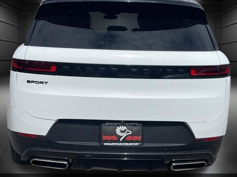Used 2024 Land Rover Range Rover Sport SE image 6