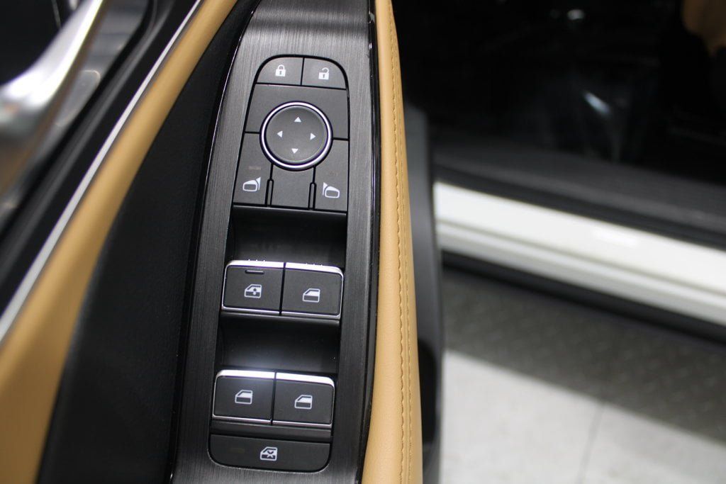 Used 2023 Nissan Rogue Platinum w/ Platinum Premium Package AWD/4WD image 36