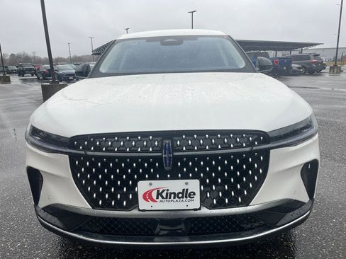 New 2026 Lincoln Nautilus Premier image 2