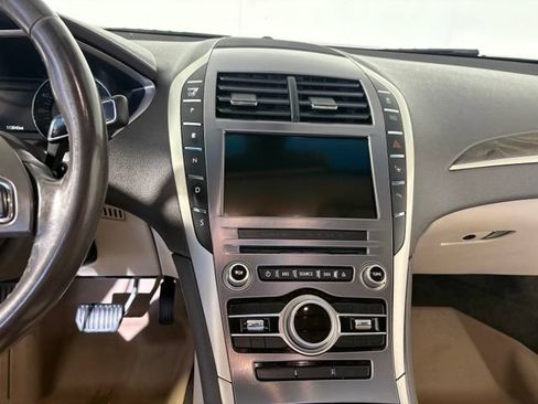 Used 2017 Lincoln MKZ Select w/ Technology Package AWD/4WD image 26