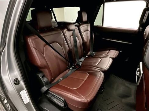 Used 2022 Ford Expedition Max Limited image 24