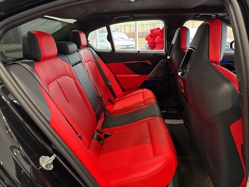 New 2026 BMW M5 w/ Carbon Package image 44