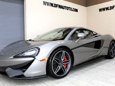 Used 2017 McLaren 570S Coupe image 4