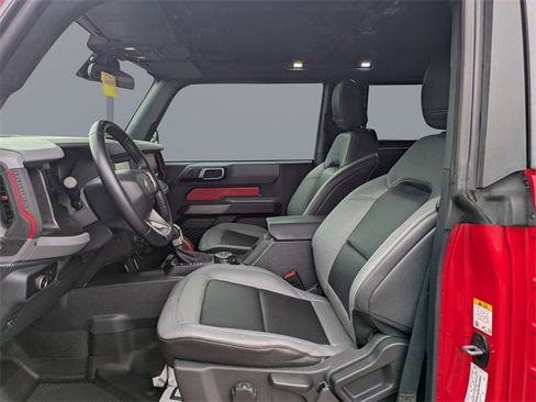 Used 2023 Ford Bronco Black Diamond image 15