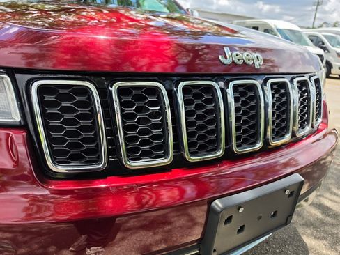 Used 2017 Jeep Grand Cherokee Limited AWD/4WD image 13