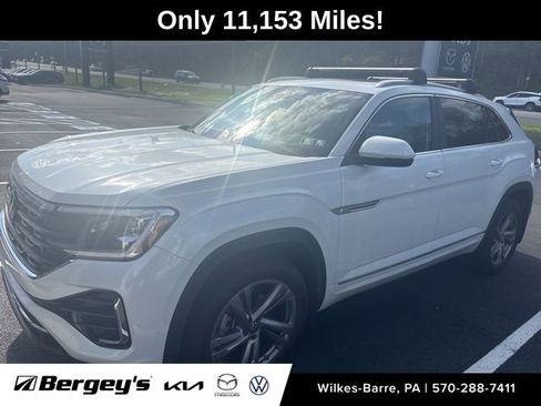 Used 2024 Volkswagen Atlas Cross Sport SEL R-Line image 1