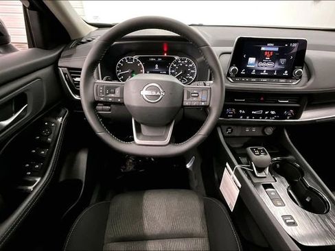 New 2026 Nissan Rogue SV image 20