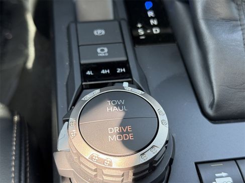 Used 2024 Toyota Tacoma Limited image 12