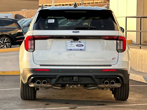 New 2026 Ford Explorer ST w/ Sun And Sound Package image 4