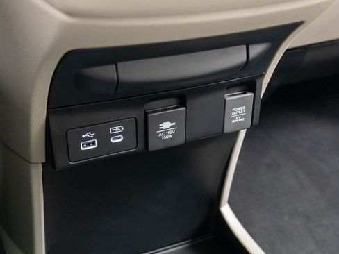 New 2026 Honda Odyssey Touring image 31