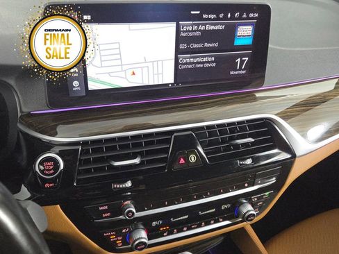 Used 2022 BMW 530i xDrive w/ M Sport Package image 20