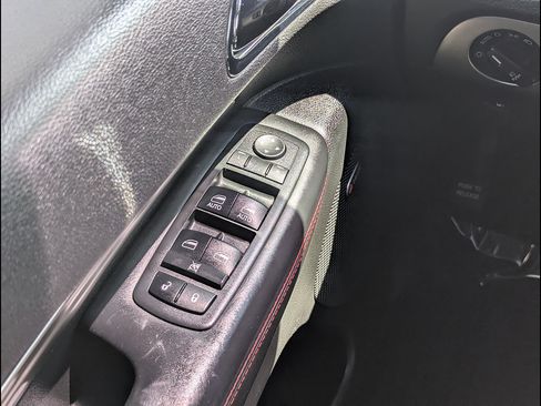 Used 2017 Dodge Durango R/T AWD/4WD image 29