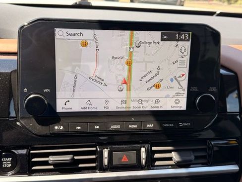 Certified 2025 Nissan Pathfinder Platinum image 41