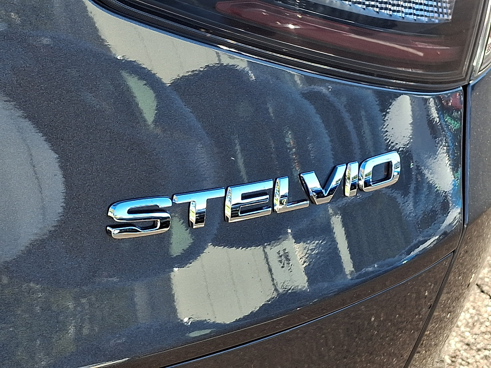 New 2026 Alfa Romeo Stelvio Sprint AWD/4WD image 17
