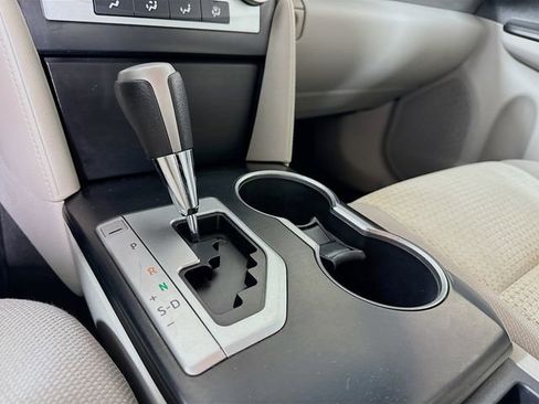 Used 2014 Toyota Camry LE image 24