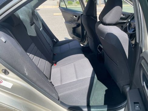 Used 2015 Toyota Camry LE FWD image 24