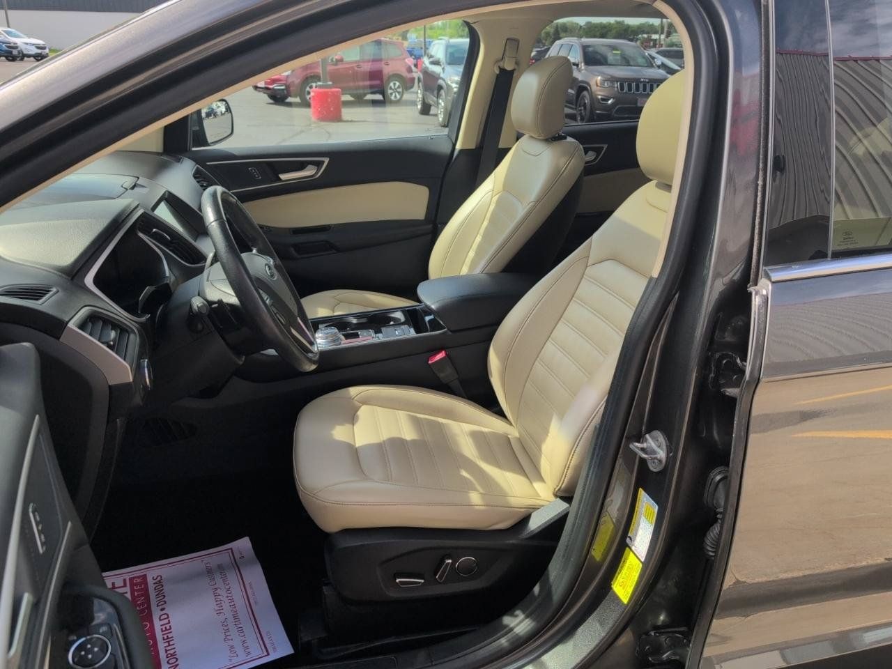 Used 2019 Ford Edge SEL w/ Equipment Group 201A AWD/4WD image 9