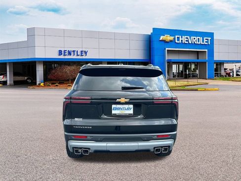 New 2026 Chevrolet Traverse LT w/ Driver Confidence Package image 4