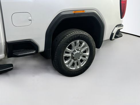Used 2022 GMC Sierra 2500 Denali w/ Denali Ultimate Package AWD/4WD image 31