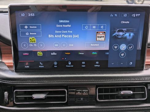 Used 2022 Lincoln Nautilus Reserve w/ Cargo Utility Package image 23