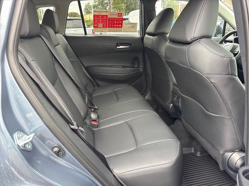 Used 2026 Toyota Corolla Cross XLE w/ Convenience Package FWD image 7