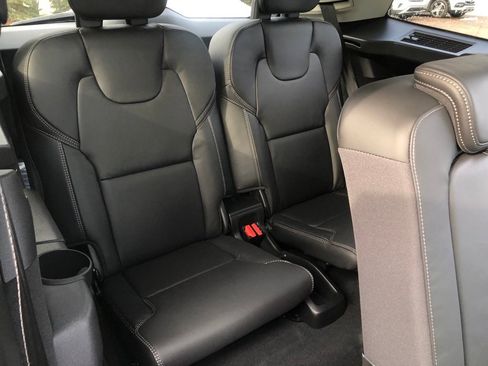 New 2026 Volvo XC90 B6 Ultra w/ Protection Package Premier image 38