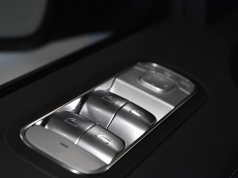 Certified 2025 Mercedes-Benz G 63 AMG 4MATIC image 32