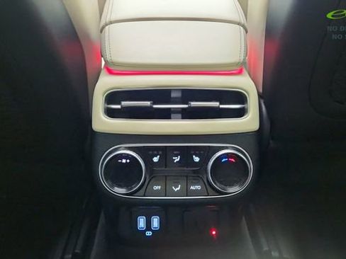 Used 2023 Genesis GV70 3.5T Sport w/ Sport Prestige Package AWD/4WD image 40