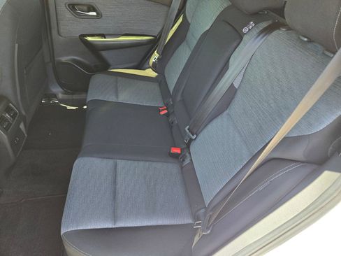 Used 2023 Nissan Rogue SV FWD image 13