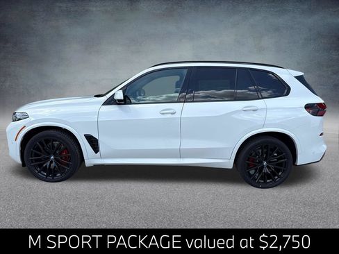 New 2026 BMW X5 xDrive40i w/ M Sport Package AWD/4WD image 2
