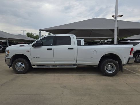 Used 2024 RAM 3500 Big Horn AWD/4WD image 4