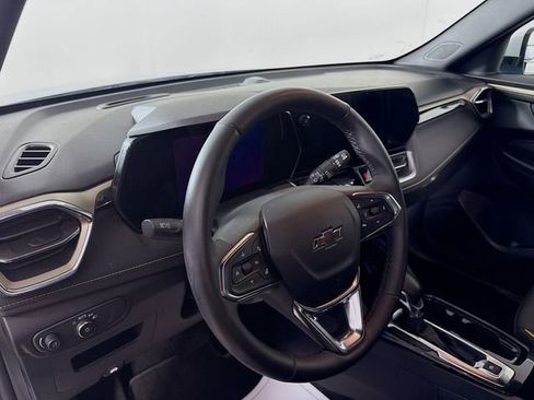 Used 2025 Chevrolet TrailBlazer ACTIV w/ Driver Confidence Package image 10