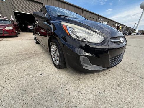 Used 2016 Hyundai Accent SE w/ Option Group 02 image 6