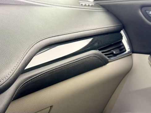 Used 2019 Cadillac XT4 Premium Luxury image 22