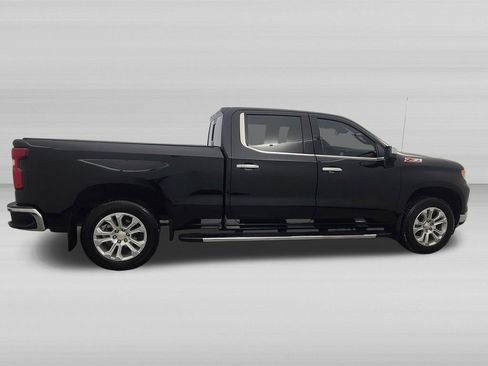 Used 2024 Chevrolet Silverado 1500 LTZ AWD/4WD image 4
