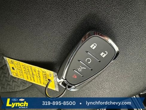 Used 2023 Chevrolet Equinox LT image 16