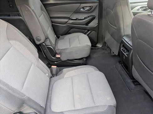Used 2022 Chevrolet Traverse LT AWD/4WD image 19