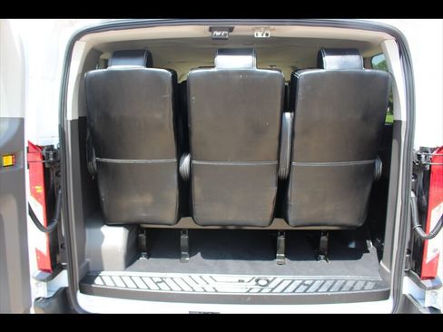 Used 2021 Ford Transit 350 XLT RWD image 9