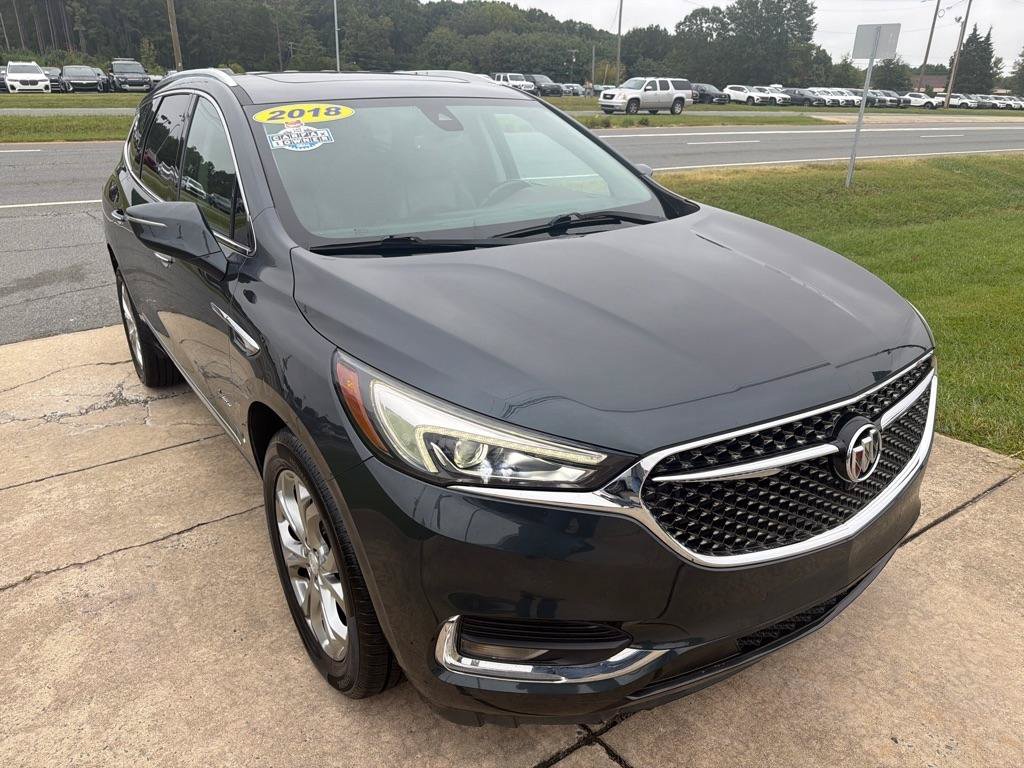 Used 2018 Buick Enclave Avenir w/ Avenir Technology Package FWD image 5
